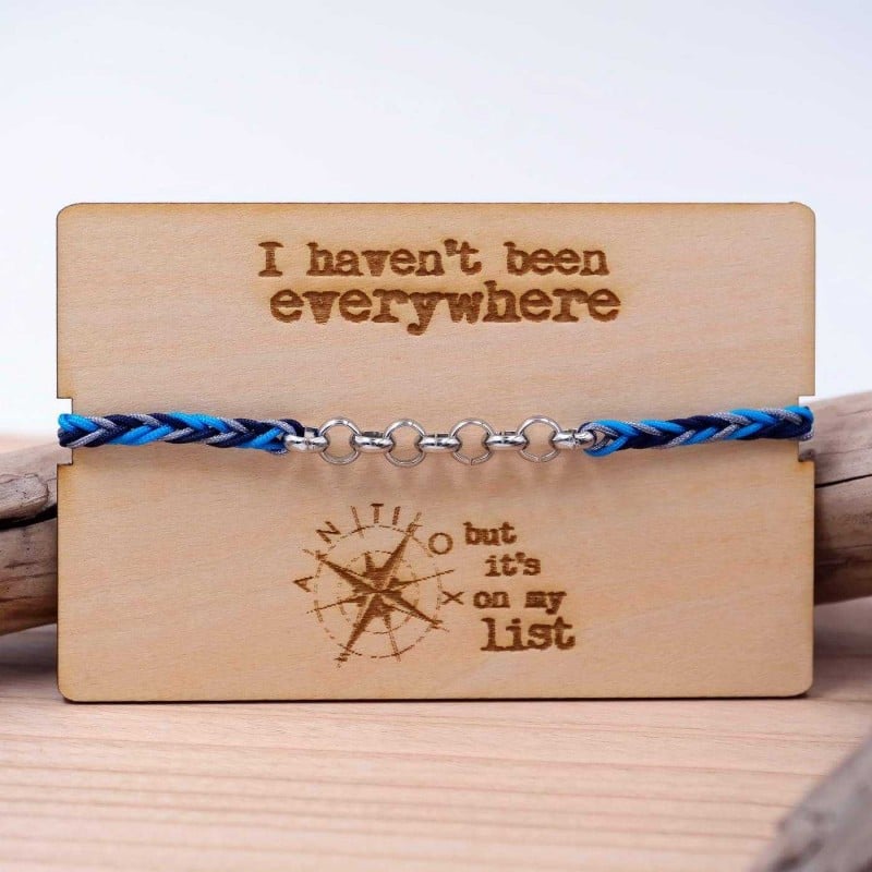 Ανδρικό βραχιόλι με επάργυρα στοιχεία και ξύλινο ταμπελάκι