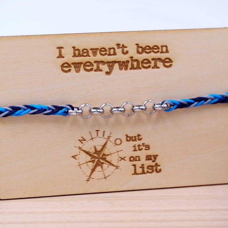 Ανδρικό βραχιόλι με επάργυρα στοιχεία και ξύλινο ταμπελάκι