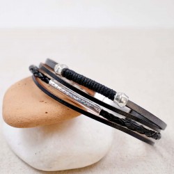 Δερμάτινο ανδρικό βραχιόλι με επάργυρα μεταλλικά στοιχεία 