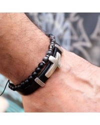 Ανδρικό βραχιόλι με ημιπολύτιμες Πέτρες και Νεκροκεφαλή Ανδρικό βραχιόλι με ημιπολύτιμες πέτρες και μεταλλική νεκροκεφαλή