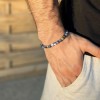 Ανδρικό βραχιόλι με ημιπολύτιμες πέτρες και επάργυρα μεταλλικά στοιχεία