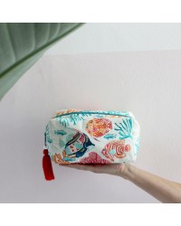 Νεσεσέρ Καλλυντικών Coral Fish Νεσεσέρ για καλλυντικά Coral της εταιρείας House of Disaster με κέντημα και χάντρες