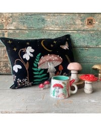 Μαξιλάρι Forage Black Velvet με κέντημα Μαξιλάρι Forage Black Velvet με κέντημα