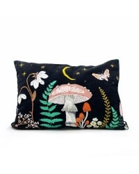 Μαξιλάρι Forage Black Velvet με κέντημα Μαξιλάρι Forage Black Velvet με κέντημα
