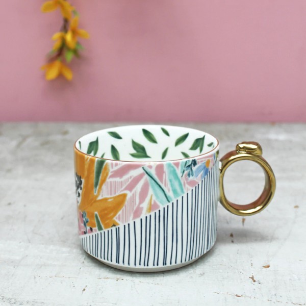 Teacup Eden made of porcelain