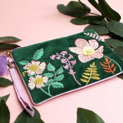 Τσαντάκι Clutch Posy Teal από μαλακό βελούδο κεντημένο με φλοράλ παραστάσεις