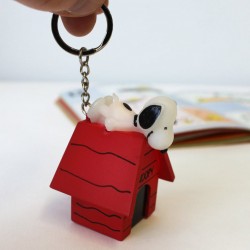 Μπρελόκ Peanuts Snoopy House με φως Μπρελόκ Peanuts Snoopy House με φως