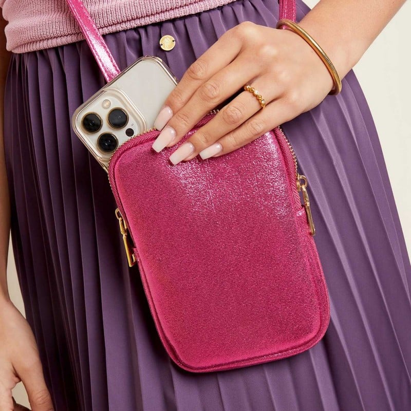 Μικρό χιαστί τσαντάκι για κινητό τηλέφωνο από μαλακή δερματίνη