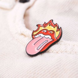 Μεταλλική καρφίτσα Rock Tongue Out με σμάλτο υψηλής ποιότητας