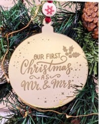 Χριστουγεννιάτικο στολίδι Our First Christmas as Mr and Mrs Χριστουγεννιάτικο στολίδι από πλέξιγκλας Our First Christmas as Mr and Mrs