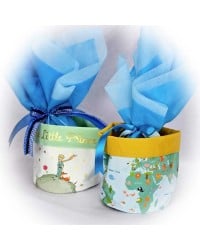 World Map Easter Chocolate Egg for Boys World Map Easter Chocolate Egg for Boys in a fabric pocket