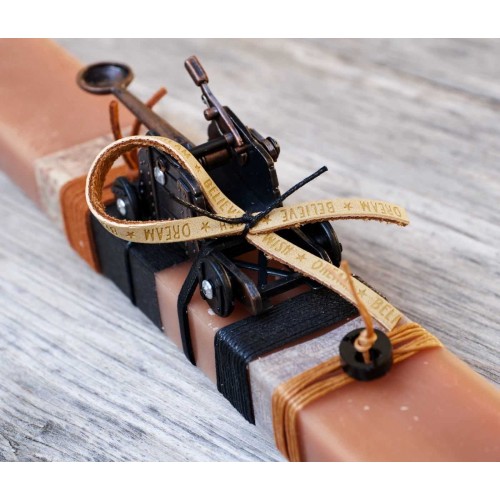 Λαμπάδα με Ξύστρα - Καταπέλτη για αγόρια & άνδρες - Χονδρική Λαμπάδα για αγόρια και άνδρες με vintage ξύστρα - καταπέλτη από ορείχαλκο