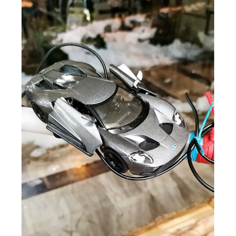 Λαμπάδα με αυτοκινητάκι Ford Λαμπάδα με αυτοκινητάκι Ford
