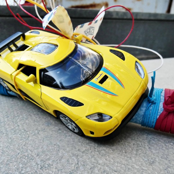 Easter candle with racing car