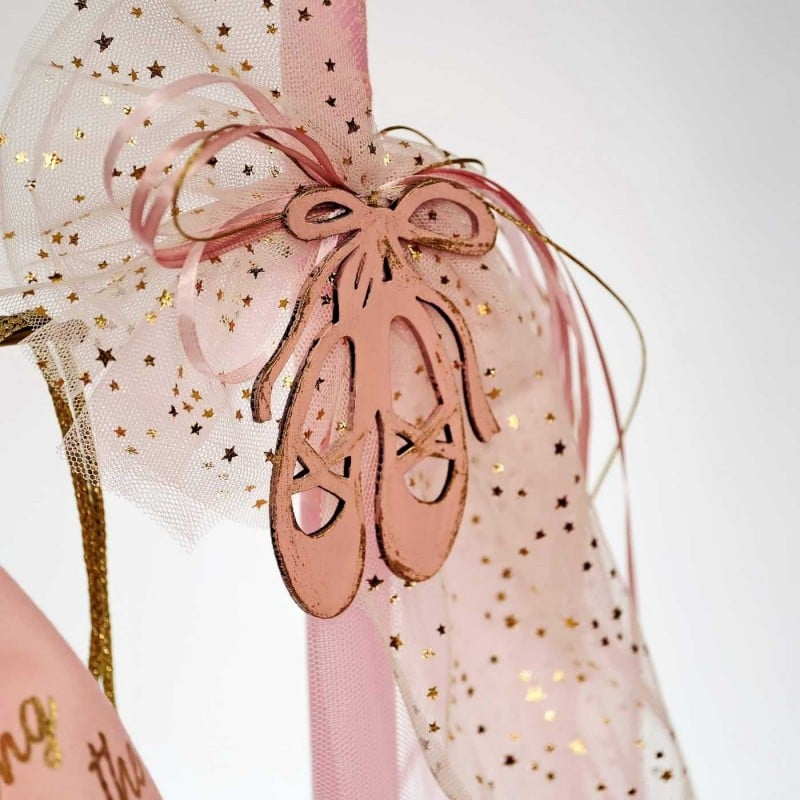 Σετ κοριτσίστικη λαμπάδα και σακίδιο με πουέντ διακοσμημένα με κορδέλες, τούλι και γκλίτερ