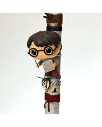 Λαμπάδα με φιγούρα Harry Potter Λαμπάδα με αυθεντική συλλεκτική φιγούρα Harry Potter από την Funko Pop