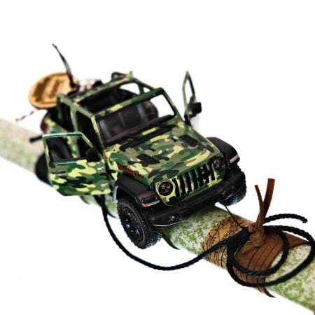 Easter candle with Jeep