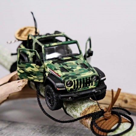 Easter candle with Jeep