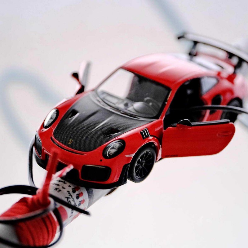 Λαμπάδα με αυτοκινητάκι Porsche 911 GT2