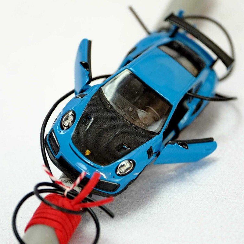 Λαμπάδα με αυτοκινητάκι Porsche 911 GT2 Λαμπάδα με αυτοκινητάκι Porsche 911 GT2