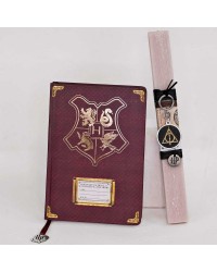 Σετ λαμπάδα με μπρελόκ και ημερολόγιο Harry Potter Σετ λαμπάδα με μπρελόκ και ημερολόγιο Harry Potter