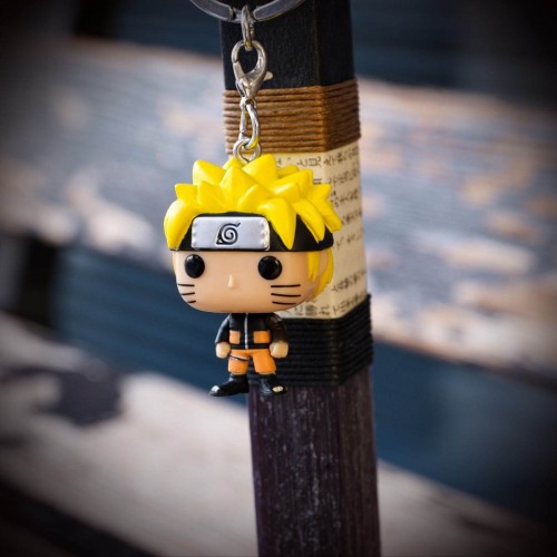 Easter candle for boys with Naruto Shippuden figure key-ring 