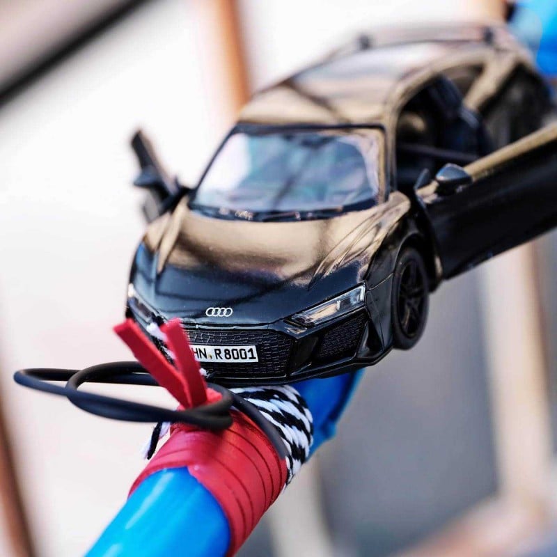 Easter candle with pullback racing car, ribbons and cords