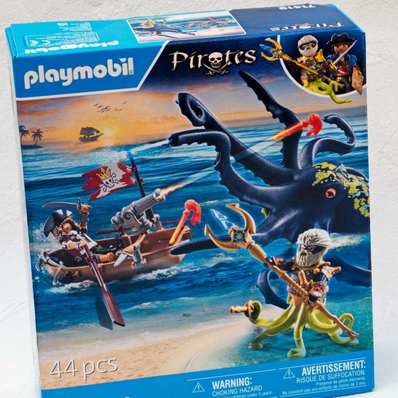 Χειροποίητη λαμπάδα με Playmobil για αγόρια Χειροποίητη λαμπάδα για αγόρια με πειρατές Playmobil