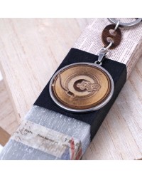 Vinyl Discs keychain Easter candle with wood effect Handmade scented Easter candle for men with Vinyl Discs key-ring and wooden parts