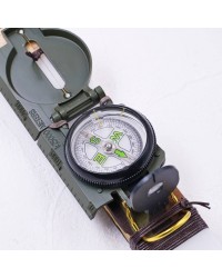 Αγορίστικη Λαμπάδα στρατιωτική πυξίδα σε μαύρο κερί Αγορίστικη Λαμπάδα στρατιωτική πυξίδα