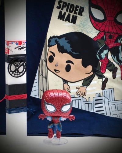 Λαμπάδα με Φιγούρα & Τ-shirt Spiderman