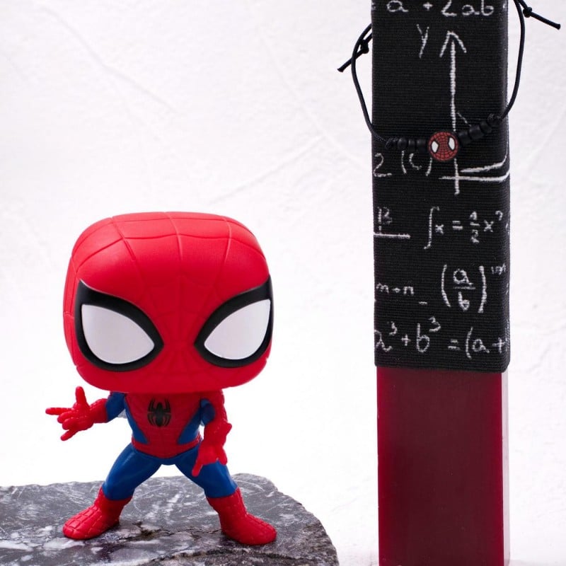 Λαμπάδα για αγόρια με φιγούρα και βραχιόλι Spiderman 