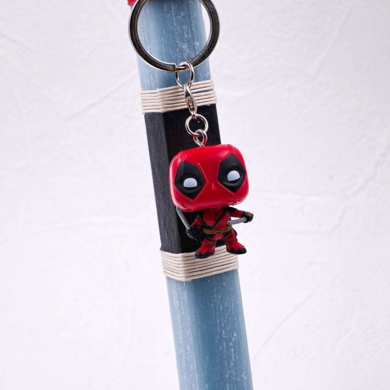 Λαμπάδα με Μπρελόκ Deadpool Λαμπάδα για αγόρια με Μπρελόκ Deadpool