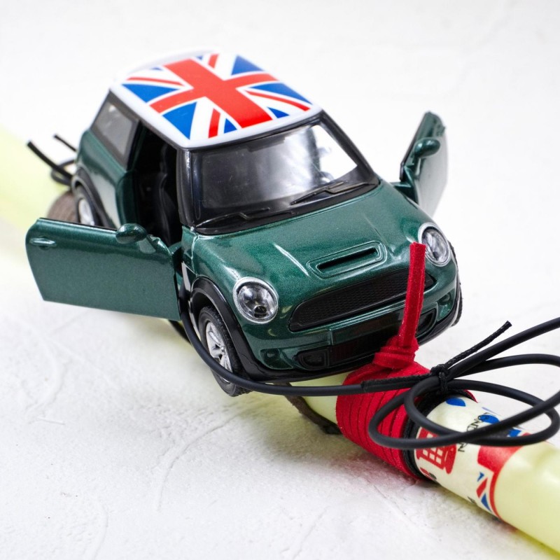 Λαμπάδα με μεταλλικό αυτοκίνητο Mini Cooper