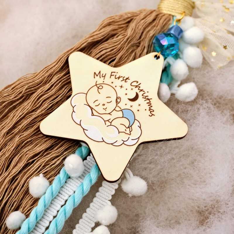 Χειροποίητο γούρι για νεογέννητο αγοράκι με πομ πομ και κορδέλες