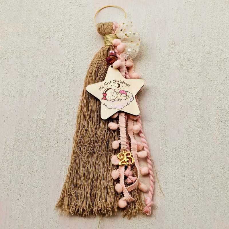 Χειροποίητο γούρι για νεογέννητο κοριτσάκι με πομ πομ και κορδέλες