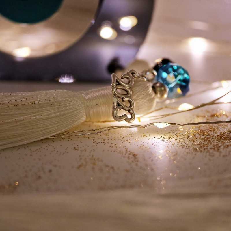 Χειροποίητο γούρι 2025 με μάτι πλέξιγκλας, κρύσταλλα και φούντα