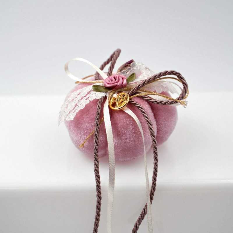 Mini Christmas Lucky Pumpkin 2025 Mini Christmas Lucky Pumpkin 2025 with romantic ribbons and gold-plated parts