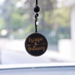 Ανδρικό γούρι αυτοκινήτου με μήνυμα Escape the Ordinary