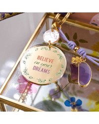 Μπρελόκ Γούρι με μήνυμα Believe in your Dreams Χειροποίητο μπρελόκ γούρι από πλέξιγκλας και επίχρυσα στοιχεία