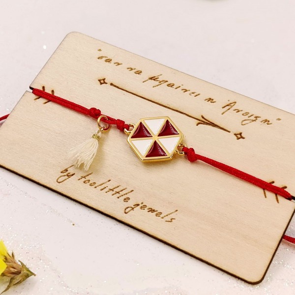 Martis bracelet with enamel kite and wooden card with message