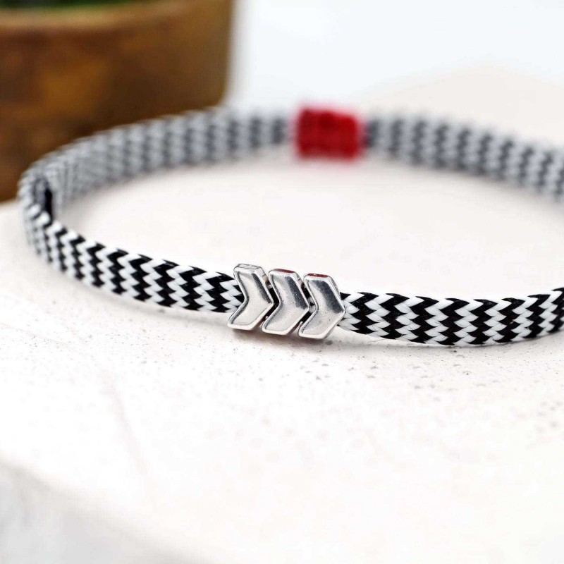 Martaki bracelet wide cord with silver-plated parts Martaki bracelet wide cord with silver-plated parts