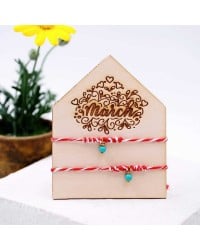 Martaki bracelets with gold-plated parts, semi-precious stones and decorative card Martaki bracelets with gold-plated parts, semi-precious stones and decorative card