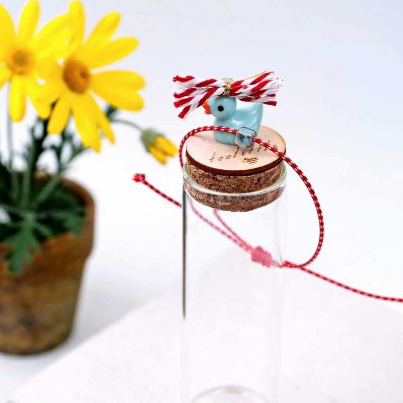 Martaki bracelet with gold-plated parts and decorative bottle Martaki bracelet with gold-plated parts and decorative bottle