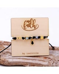 Handmade macrame bracelet with gold-plated parts and decorative card Handmade macrame bracelet with gold-plated parts and decorative card