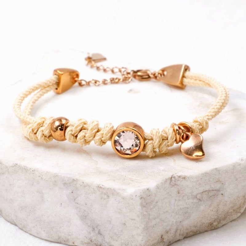Βραχιόλι Κορδόνι με κρύσταλλο Swarovski Χειροποίητο βραχιόλι με βαμβακερό κορδόνι και κρύσταλλο Swarovski