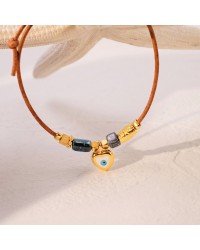 Macrame bracelet with gold-plated enamelled metal heart Handmade macrame bracelet with gold-plated enamelled metal heart