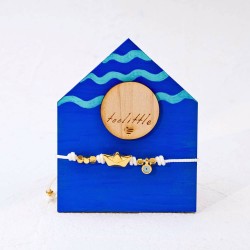 Handmade macrame bracelet with gold-plated metallic little boat