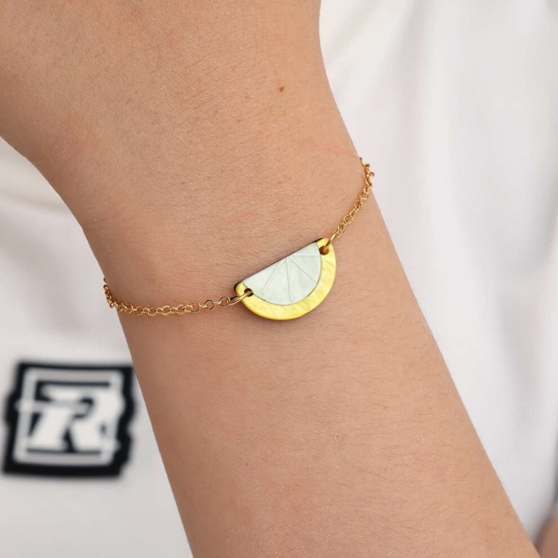 Chain bracelet with metal lemon slice made of enamel Chain bracelet made of stainless steel with enamelled lemon slice