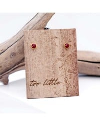 Stud earrings with enamel Stud earrings with enamel in gold-plating on wooden engraved card